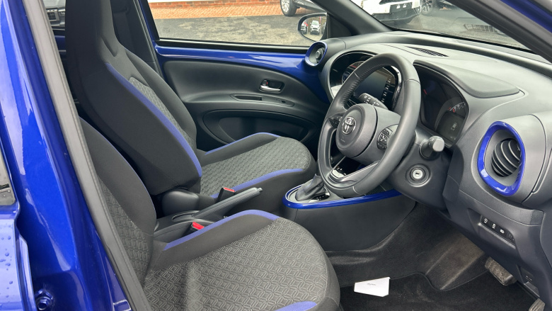 Toyota Aygo X 1.0 VVT-i Edge 5dr Auto Petrol Hatchback